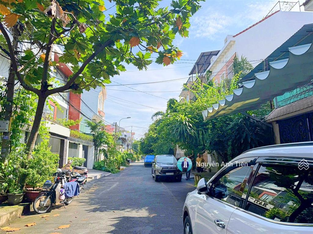 Siêu đẹp! nhà 1 trệt 2 lầu  ngang 8m  khu bên sông gigamall phạm văn đồng