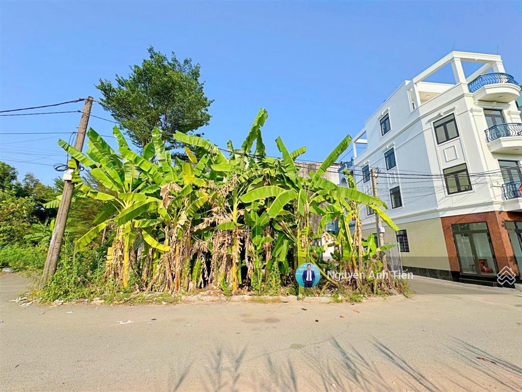 Góc 3 mặt tiền  đất ngang khủng 10m, nở hậu đều  giáp vạn phúc city  giá siêu hời