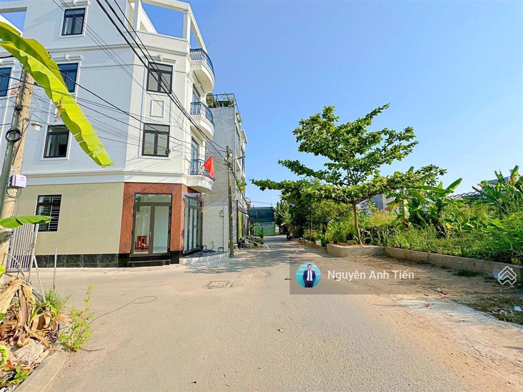 Góc 3 mặt tiền  đất ngang khủng 10m, nở hậu đều  giáp vạn phúc city  giá siêu hời