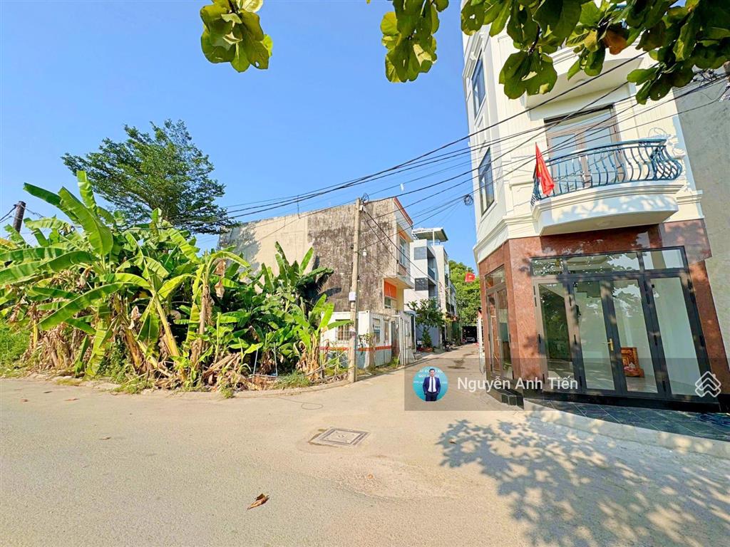 Góc 3 mặt tiền  đất ngang khủng 10m, nở hậu đều  giáp vạn phúc city  giá siêu hời