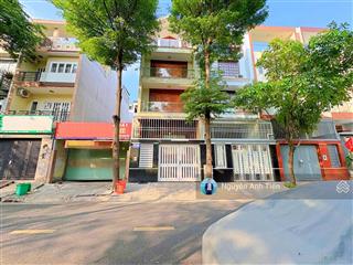 Nhà mt 4 tầng  có hầm  ngay kdc hồng long  đường thông  ở hoặc kinh doanh đều phù hợp