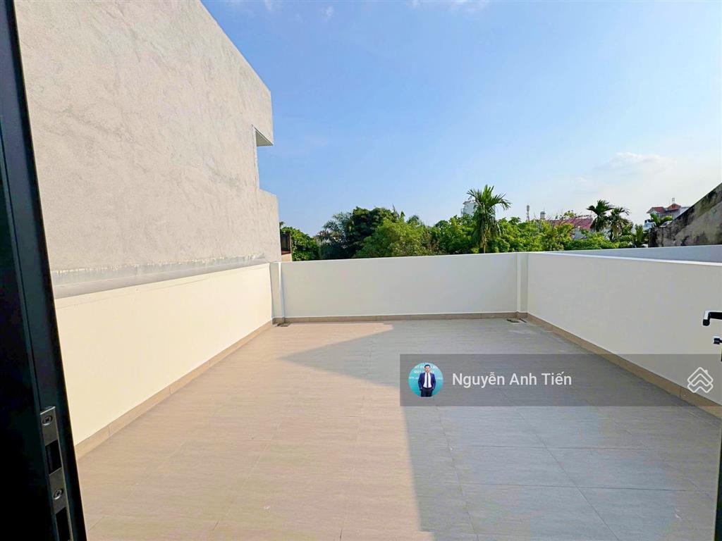 Nhà 3 tầng mới xây  ngay quốc lộ 13, p. hiệp bình  sát bên chợ và trường học