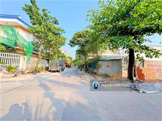 Hiếm !! lô góc 2 mặt tiền ngang 10m  ngay tttm gigamall phạm văn đồng  xây gì cũng đẹp.