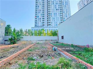 Ngay quốc lộ 13 mà 5,6 tỷ có đúng lô này! dt 4,5x16m  xây tự do cao tầng. phù hợp mọi nhu cầu.