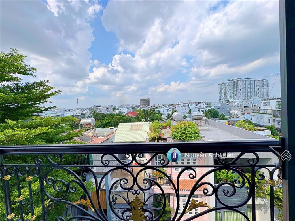 Nhà 5 tầng xây mới phong thủy tốt  sát bên vạn phúc city  ở hoặc đầu tư chdv đều ngon