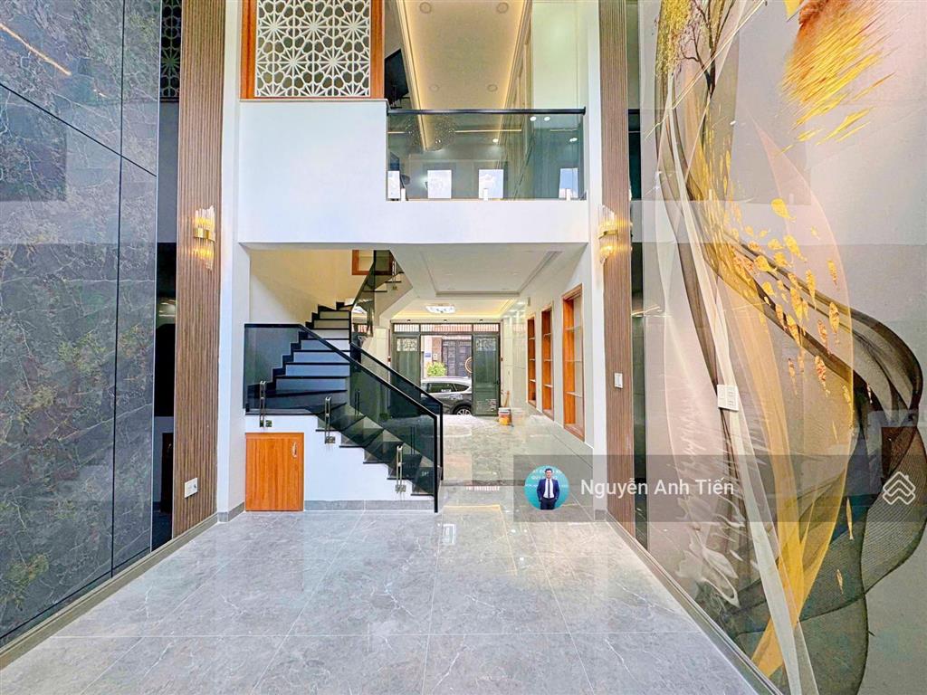 Nhà 5 tầng xây mới phong thủy tốt  sát bên vạn phúc city  ở hoặc đầu tư chdv đều ngon