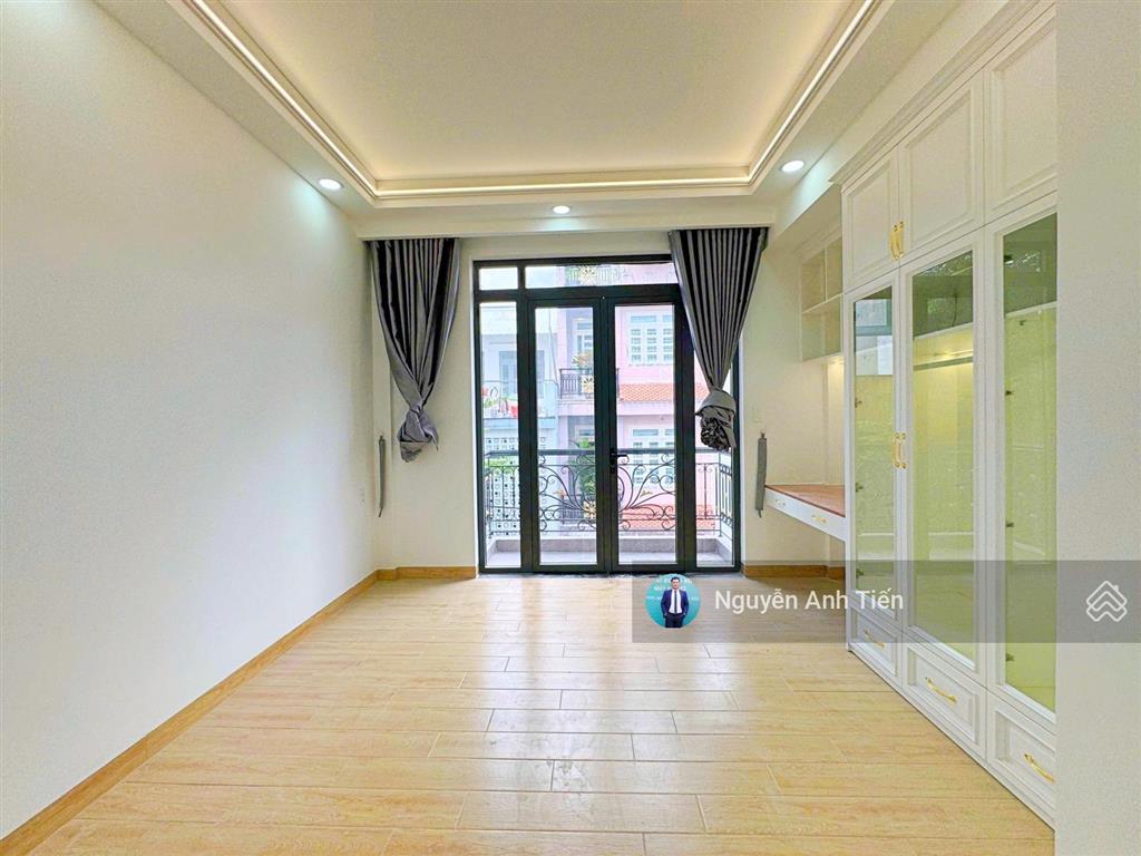 Nhà 5 tầng xây mới phong thủy tốt  sát bên vạn phúc city  ở hoặc đầu tư chdv đều ngon