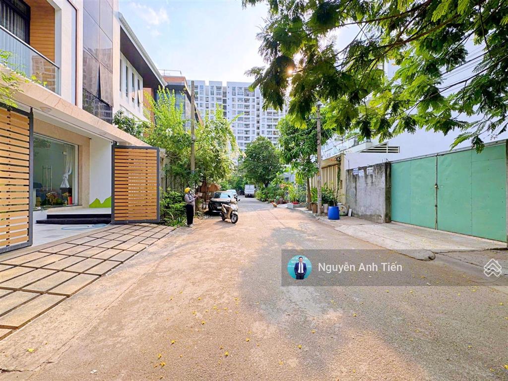 Đất thổ cư ngang 10m  đối diện sông sg  sau lưng tttm gigamall phạm văn đồng