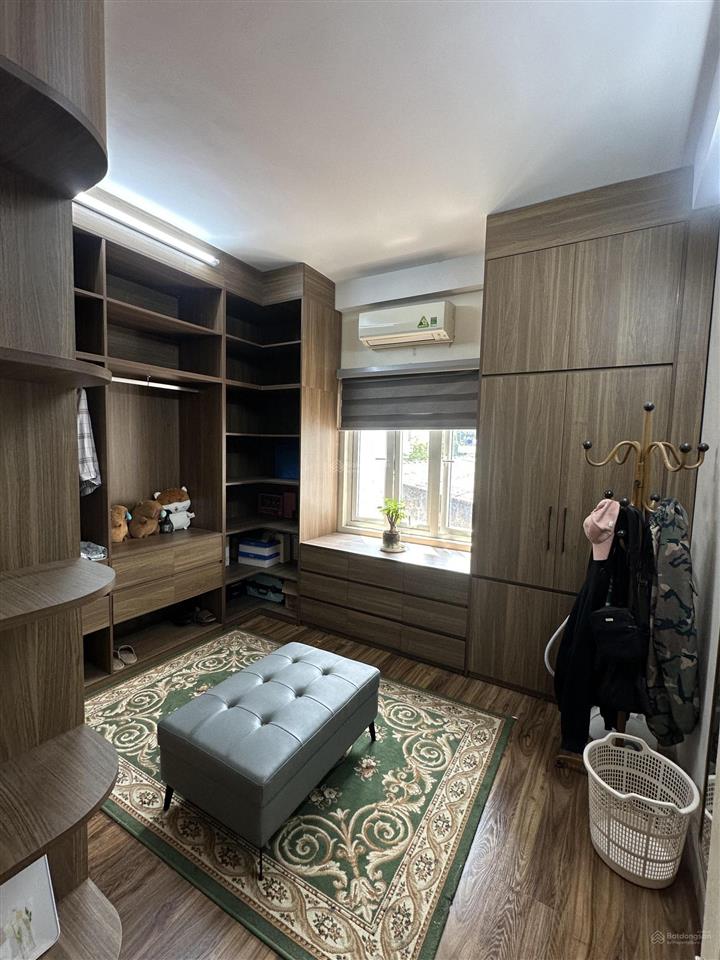 Bán nhà ngõ 33 phố vĩnh phúc, 5 tầng, 48m2, mặt tiền 4m, giá nhỉnh 12,9 tỷ có thương lượng