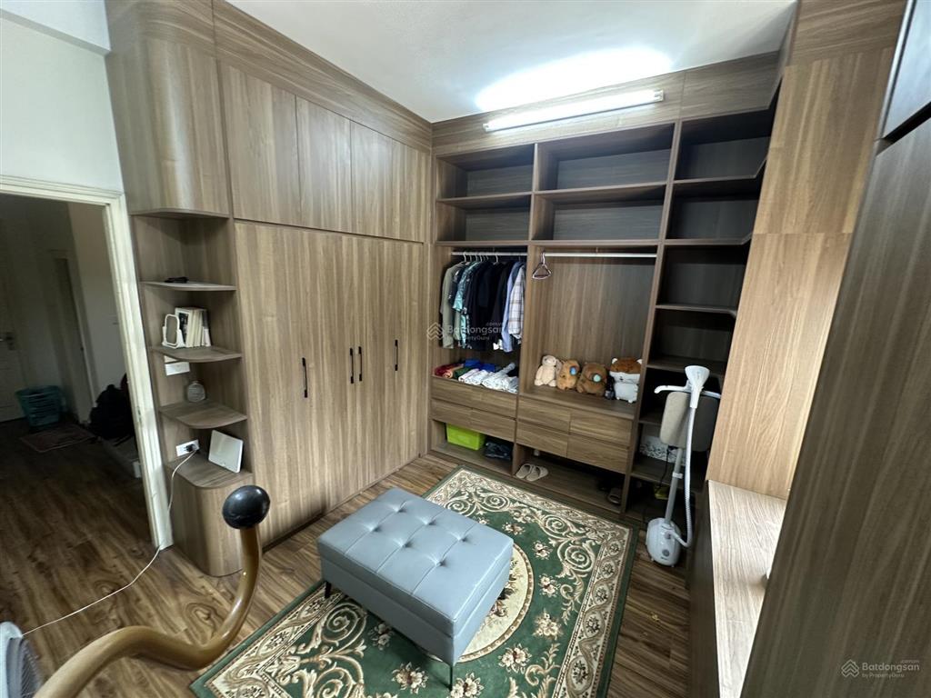 Bán nhà ngõ 33 phố vĩnh phúc, 5 tầng, 48m2, mặt tiền 4m, giá nhỉnh 12,9 tỷ có thương lượng