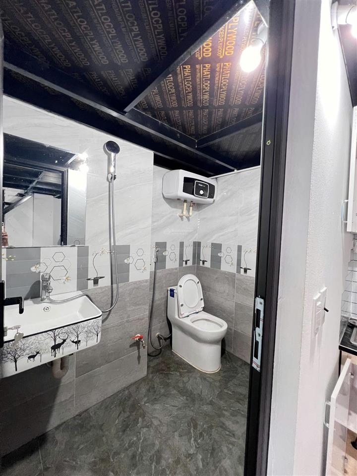 Chính chủ cho thuê phòng đường nguyễn khuyến văn quán gần bạch thái bưởi gần viện quân y 103 có gác