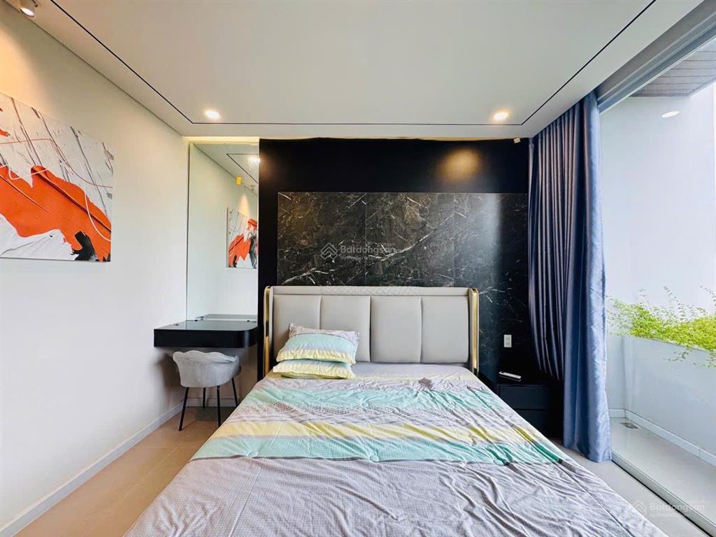 Thuê nhà đẹp 3 tầng mới full nội thất đường kiệt nguyễn chánh, đà nẵng