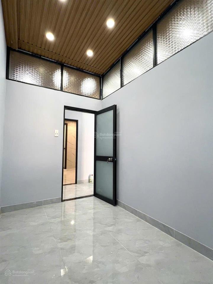 9,98 tỷ mặt tiền trục chính lạc long quân gần chợ bình thới  nhà mới ở liền