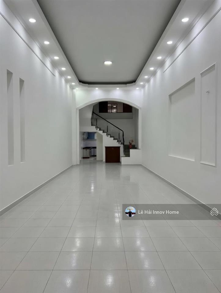12.6 tỷ  chốt nhanh mặt tiền khu chợ vải  (4x18m, 5 tầng)  hđ thuê ổn định  giá rẻ như nhà hẻm
