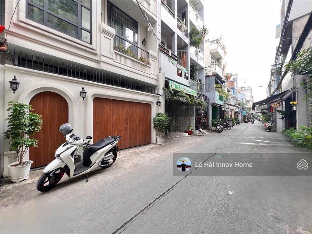 9.5 tỷ  ngang lớn  cực hiếm gần lê đại hành (5x13m, 65m2)  cấp 4  khu vực xây 6 tầng  đường 7m