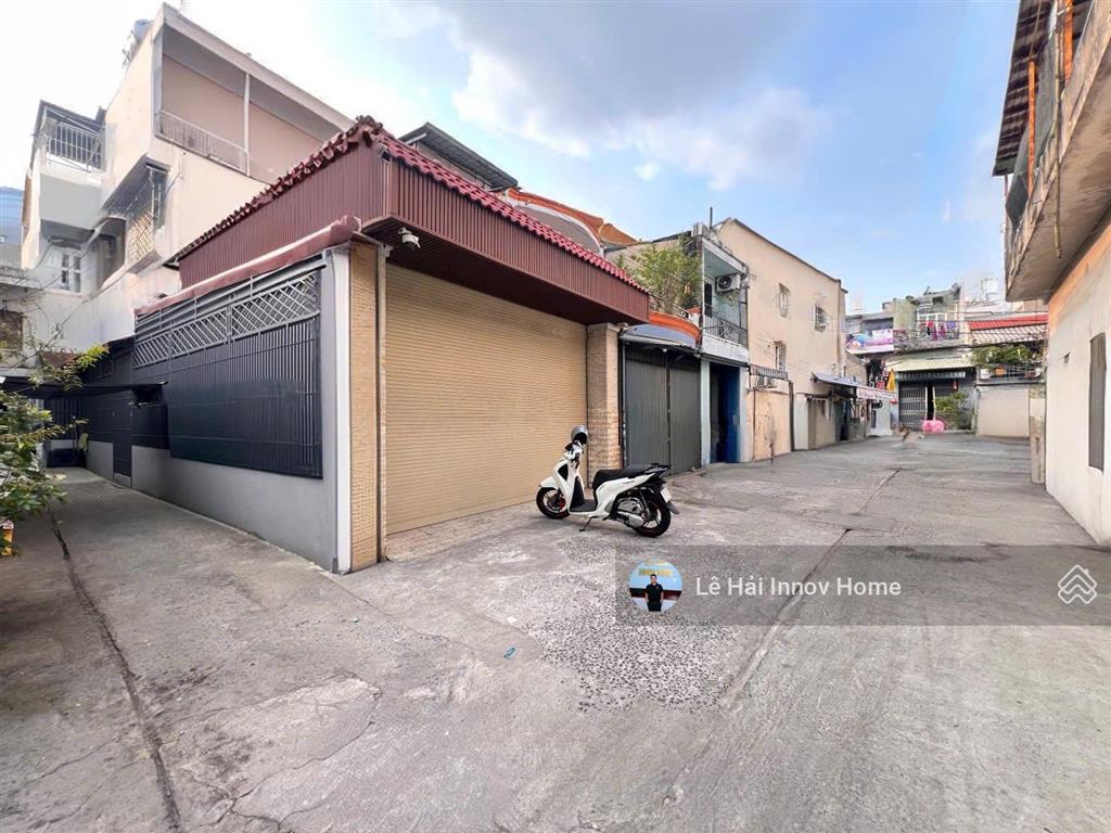 9.5 tỷ  ngang lớn  cực hiếm gần lê đại hành (5x13m, 65m2)  cấp 4  khu vực xây 6 tầng  đường 7m