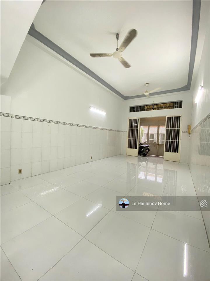 9,8 tỷ quận 11 không còn căn thứ 2 so sánh (4x16m, 4 tầng) đường 7m xe tải  nhà mới ở liền
