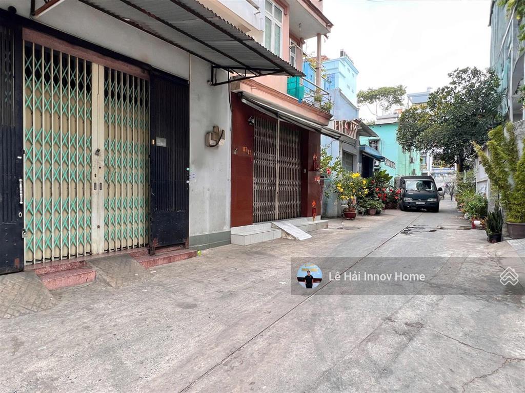 9,5 tỷ  nguyễn chí thanh (4x14m, 5 tầng)  đường 8m, xe tải quay đầu cách chợ rẫy 3phút  hiếm có