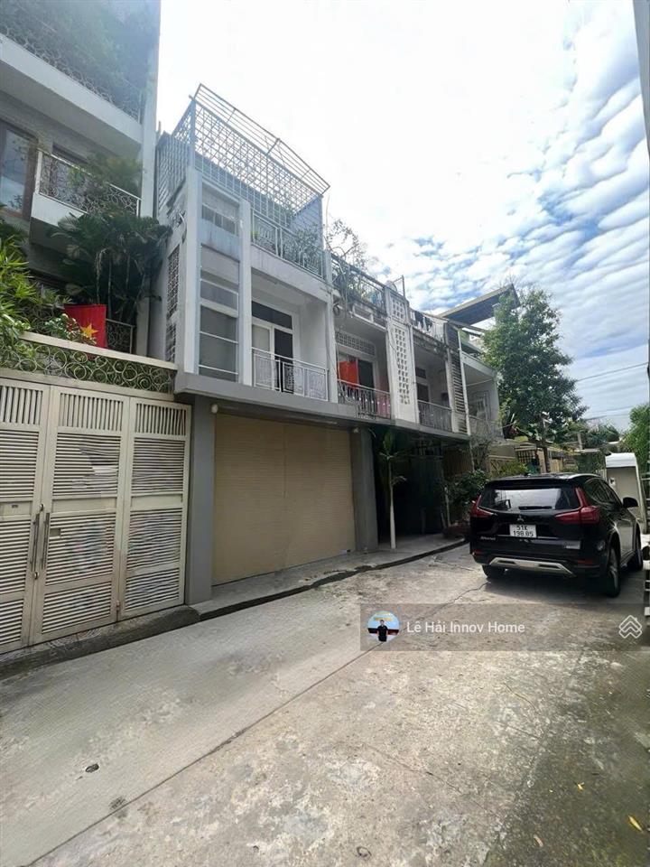 8,8 tỷ  đúng 100% thông tin  351 lê đại hành (4x17m, 3 tầng)  hẻm xe tải tới nhà