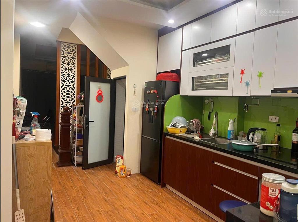 Chính chủ bán nhà riêng 35m2, 5 tầng sát đường 2.5