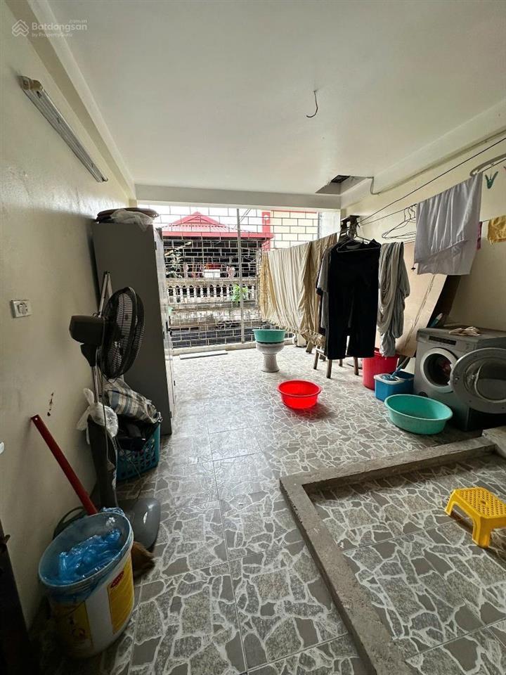 Bán gấp nhà văn phú hà đông, dân xây 80m, mt 4.5m, ô tô tránh, ở kinh doanh, nhìn 15 tỷ