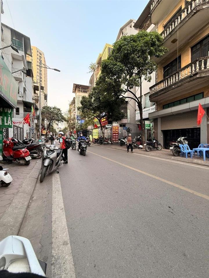 Mặt phố vương thừa vũ thanh xuân, lô góc 50m, 5 tầng, vỉa hè rộng, dòng tiền 500 triệu/năm