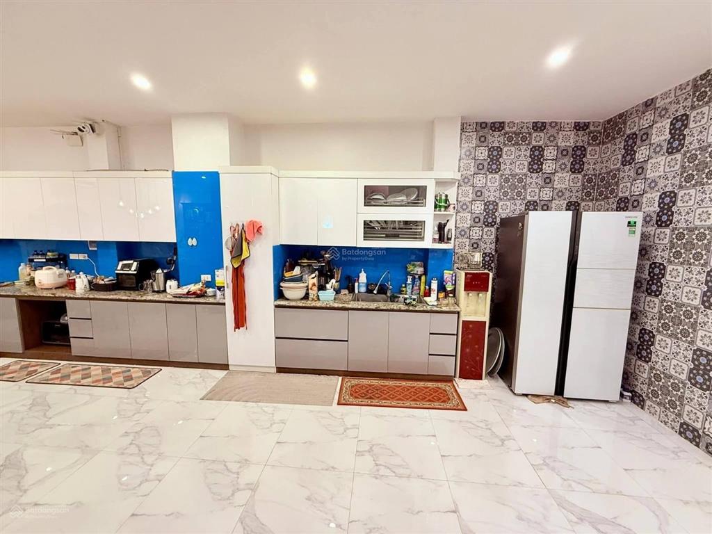 Bán gấp louis city đại mỗ 96m, 6 tầng, thang máy nhập khẩu, nội thất cao cấp, ô tô dừng đỗ