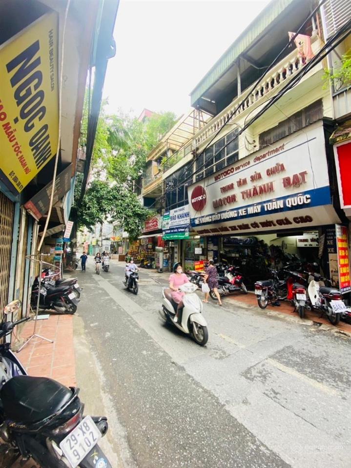 Chủ bán gấp mặt phố hai bà trưng giáp giải phóng 200m, mt 11m, xây tòa vp đẳng cấp, nhỉnh 70 tỷ