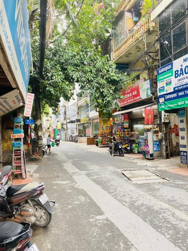 Chủ bán gấp mặt phố hai bà trưng giáp giải phóng 200m, mt 11m, xây tòa vp đẳng cấp, nhỉnh 70 tỷ