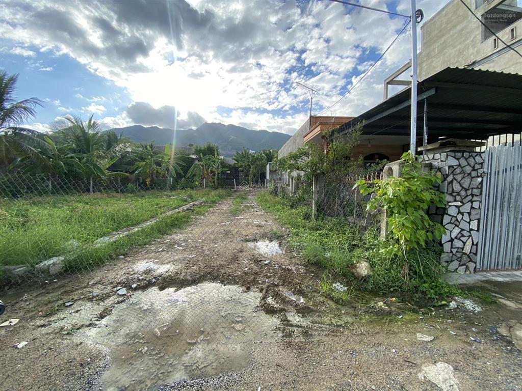 Bán lô khu dân cư đất lành nam nha trang 3,2 tỷ, đường rộng 7m ô tô ra vào thoải mái