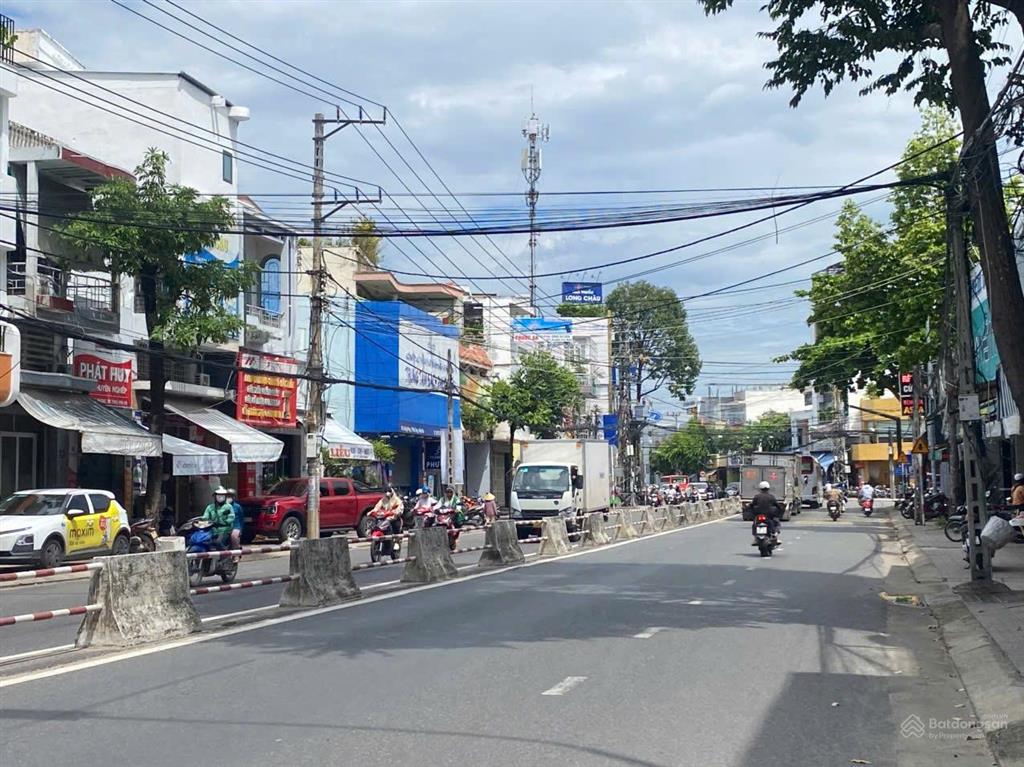 Bán nhà mặt tiền đường lê hồng phong gần ngã tư tố hữu