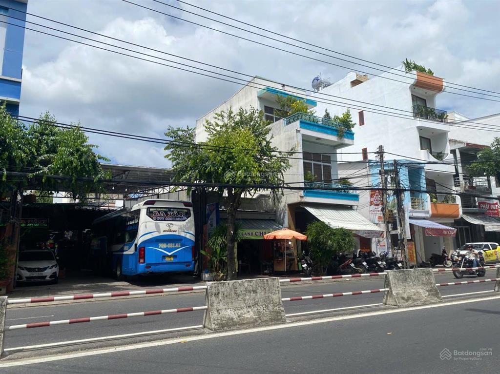 Bán nhà mặt tiền đường lê hồng phong gần ngã tư tố hữu