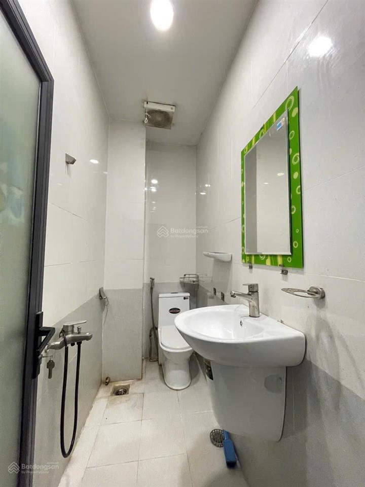 Cam kết rẻ nhất q9  nhà phố 4 tầng, hoàn công đầy đủ  dt 50m2  dtsd gần 150m2, giá chỉ 7 tỷ 050