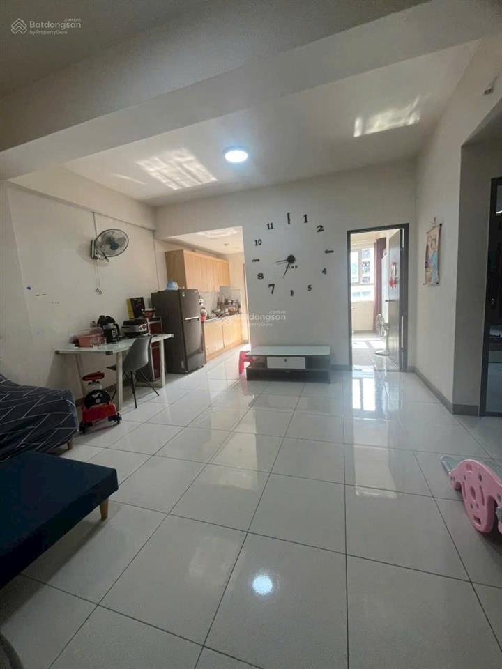 Cần cho thuê căn hộ 2pn 2wc chỉ 7.5 triệu, cc sky 9 vị trí đẹp, diện tích rộng