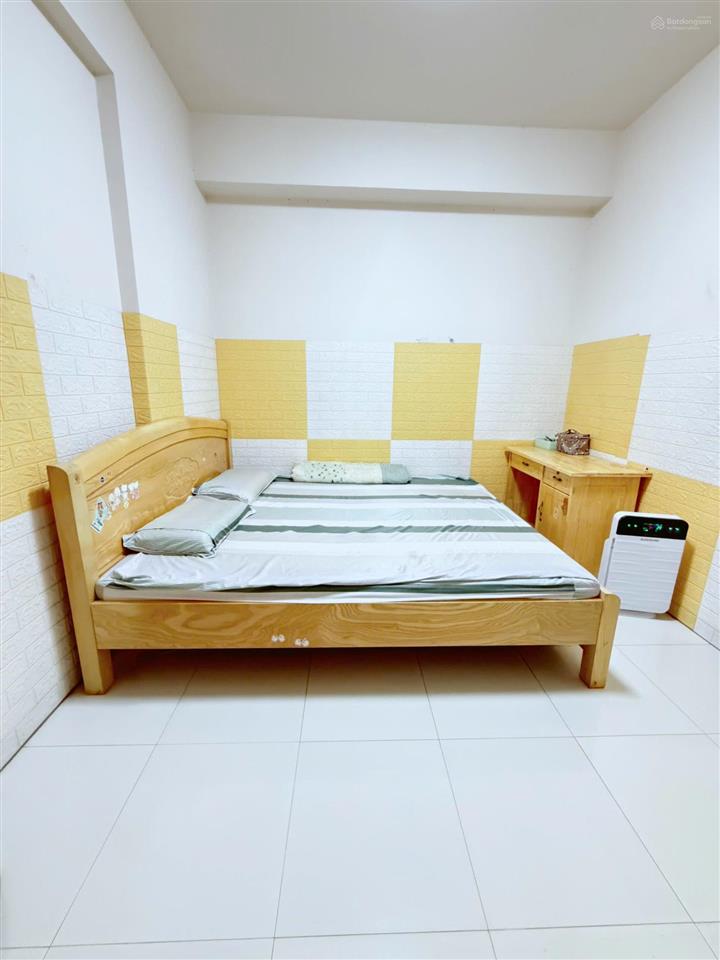 Cần cho thuê căn hộ 2pn 1wc, chỉ 7,5 triệu, cc sky 9 vị trí đẹp, diện tích rộng