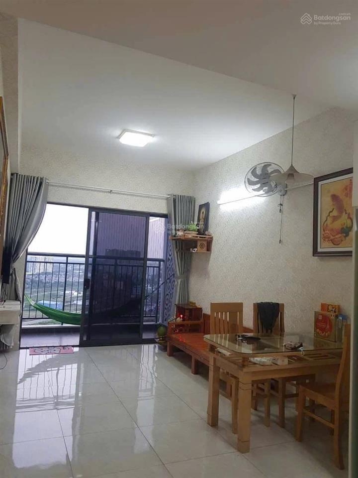 Hạ mạnh cần bán nhanh căn hiếm có 64 m2 giảm còn 3,3 tỷ, 2pn 2wc ban công rộng, nhà đẹp