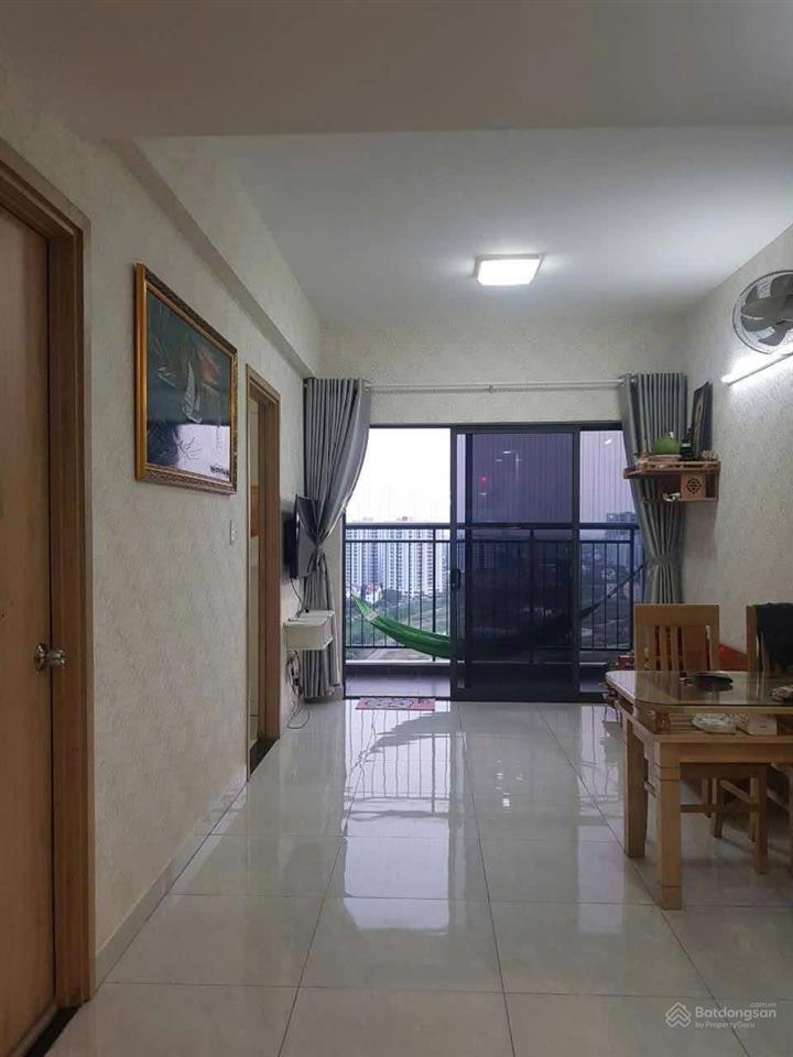 Hạ mạnh cần bán nhanh căn hiếm có 64 m2 giảm còn 3,3 tỷ, 2pn 2wc ban công rộng, nhà đẹp