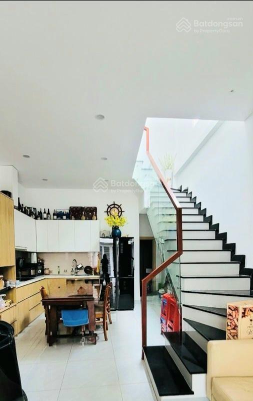 Bán nhà hẻm 4m đường gò dầu, tân phú, dt 4,2x12m, 2 tầng 2pn, giá 5,2 tỷ