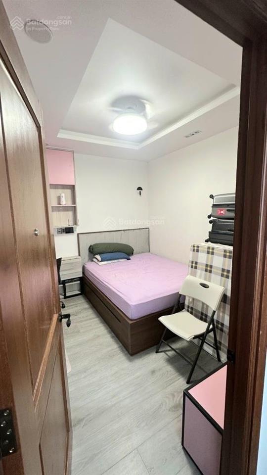 Bán nhà hẻm 5m lạc long quân, tân bình, dt49,5m2, 5tầng, 5pn, 4wc, sân thượng.