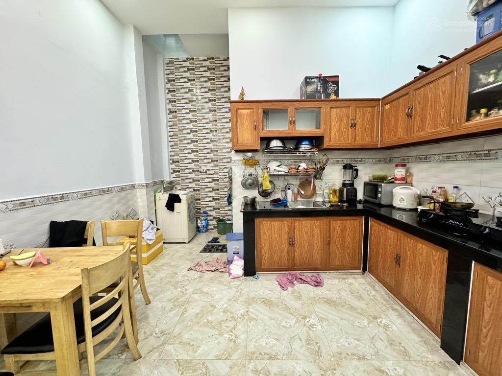 Bán nhà hẻm 6m đường nguyễn tư giản,gò vấp,dt 4x15m,2tầng, 3pn,giá 6tỷ.