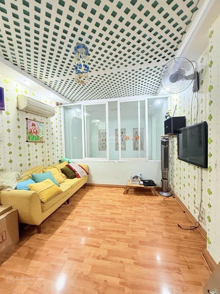 Bán nhà hẻm 4m đường bành văn trân,tân bình,dt30m2,5tầng, 3pn,giá 5,3tỷ.