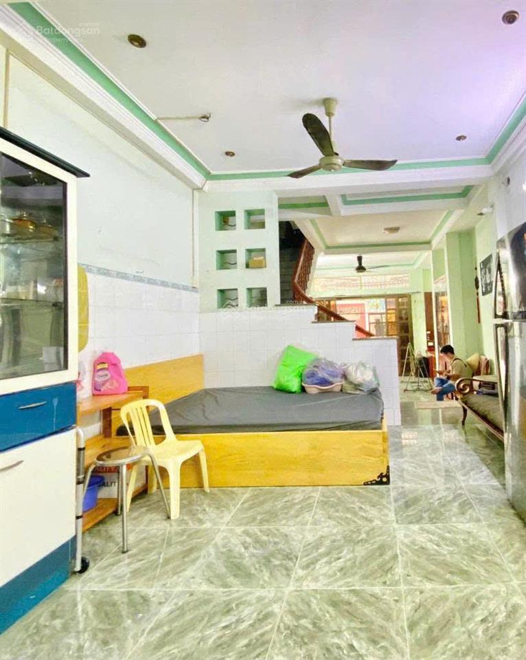 Bán nhà hẻm 6m đường lạc long quân, tân bình, dt 4,8x14m, 4tầng, 4pn, 4wc