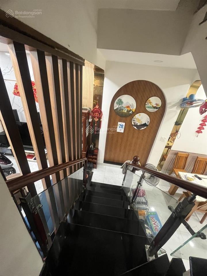 Bán nhà hẻm 5m đường gò dầu, tân phú,dt 4,1 x 14m, 3 tầng, 4pn, 3wc.