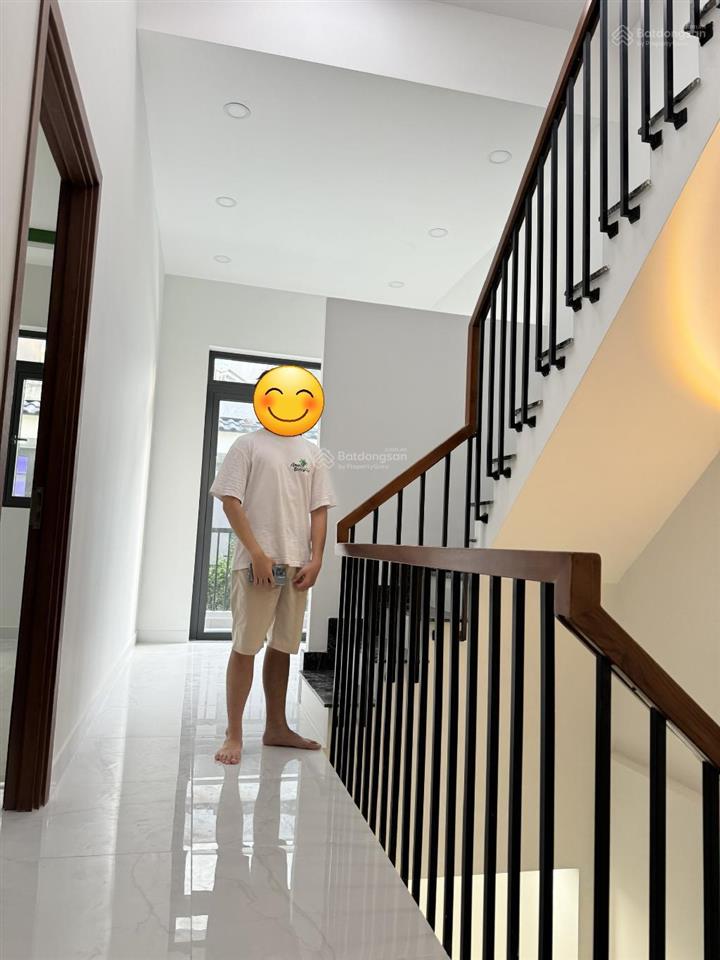Bán nhà đường nguyễn hồng đào, tân bình, dt 5,5x11m, 3tầng, 3pn, 3wc