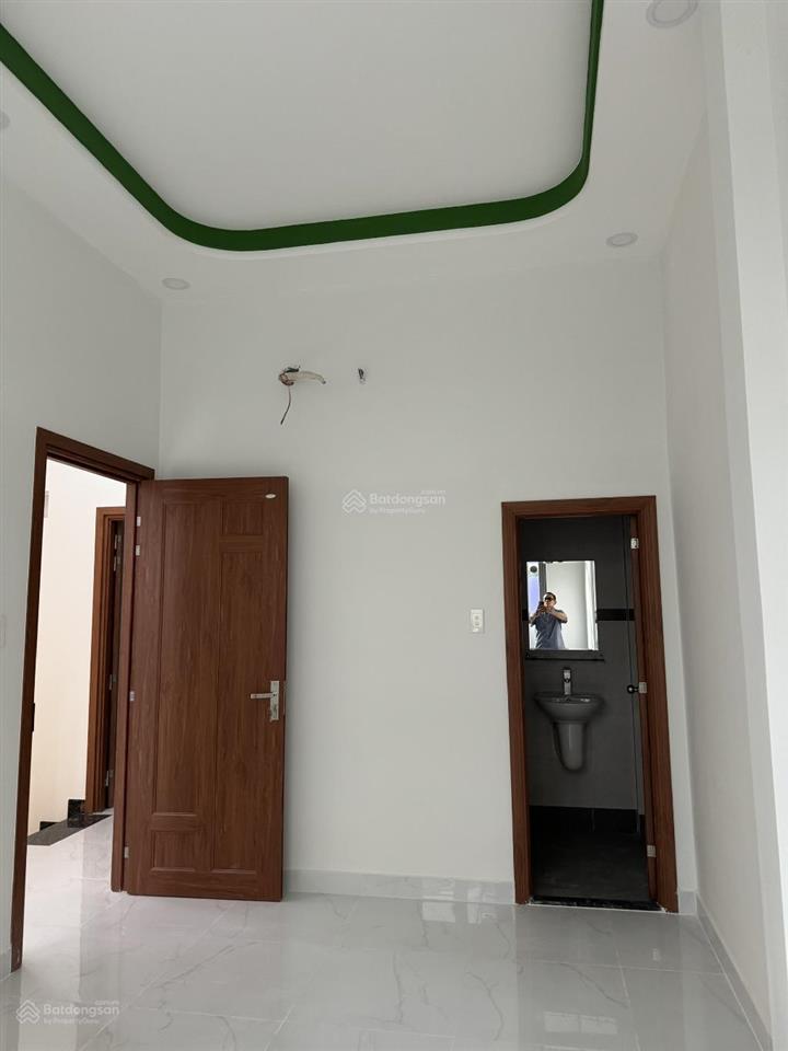 Bán nhà đường nguyễn hồng đào, tân bình, dt 5,5x11m, 3tầng, 3pn, 3wc