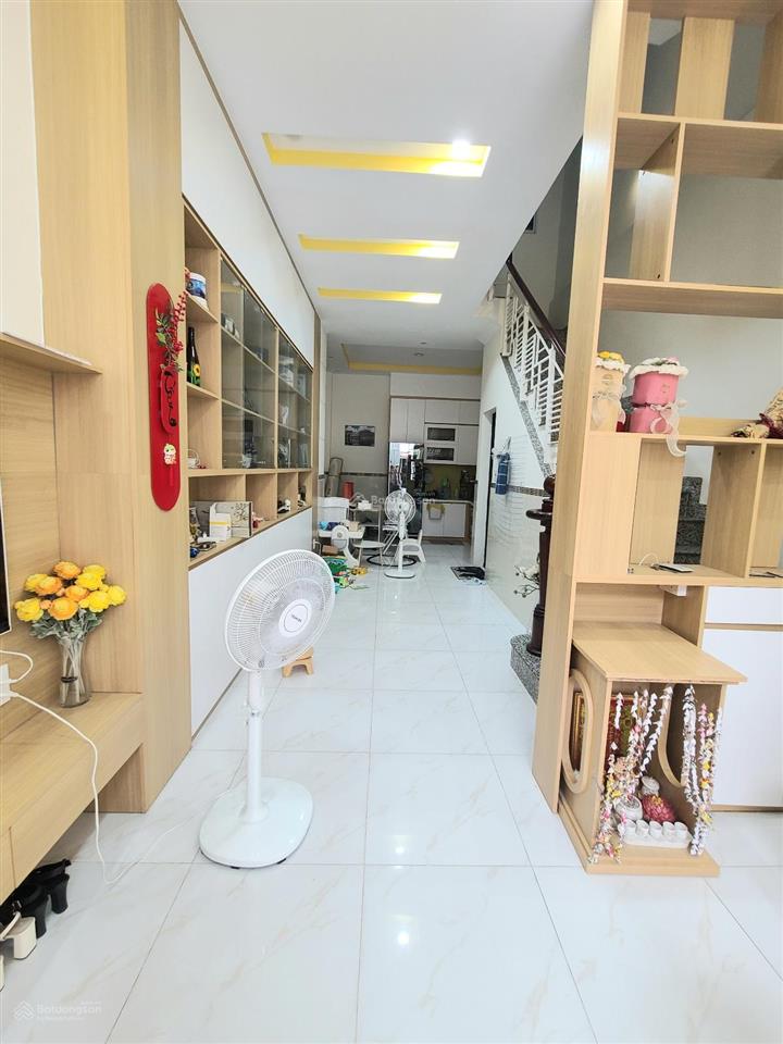 Bán nhà hẻm 5m đường độc lập, p. tân thành, tân phú, dt 3,8x12m, 3 tầng, 4 pn.
