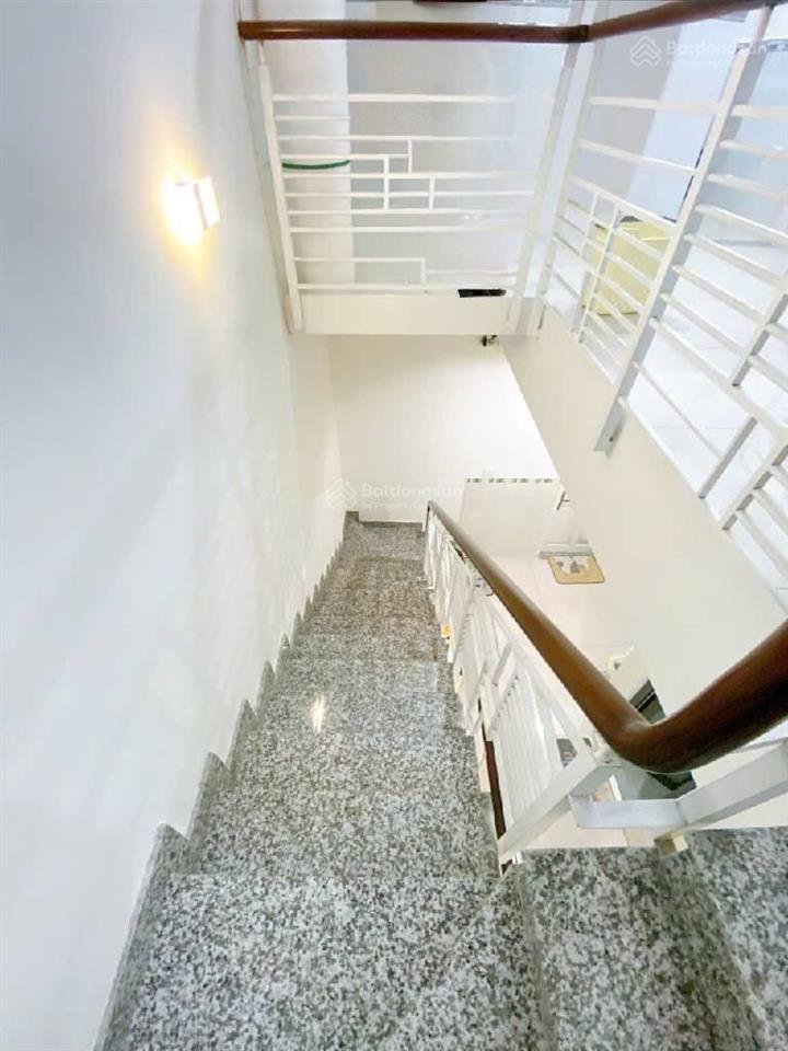 Bán nhà hẻm 5m đường độc lập, p. tân thành, tân phú, dt 3,8x12m, 3 tầng, 4 pn.