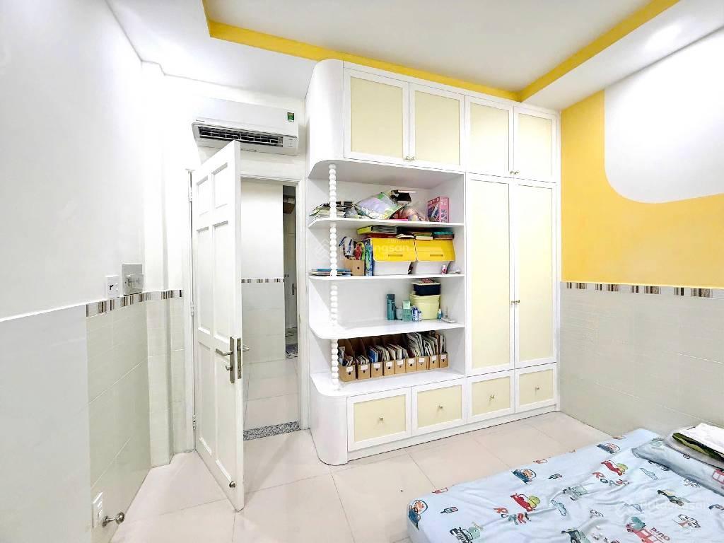 Bán nhà hẻm 5m đường độc lập, p. tân thành, tân phú, dt 3,8x12m, 3 tầng, 4 pn.