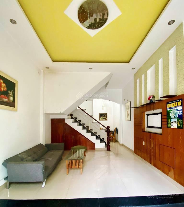 Bán nhà hẻm 4m đường âu cơ, tân phú, dt 4x11m, 3 tầng, 3 pn, 3 wc, giá 6,4 tỷ.