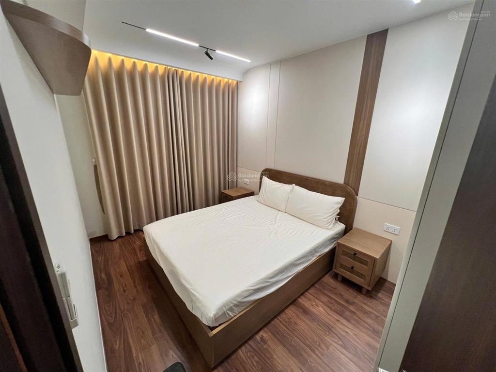 Cần cho thuê căn hộ 3pn ov full nội thất đẹp, view sông, tầng cao, giá tốt 32tr   0908 684 ***4743